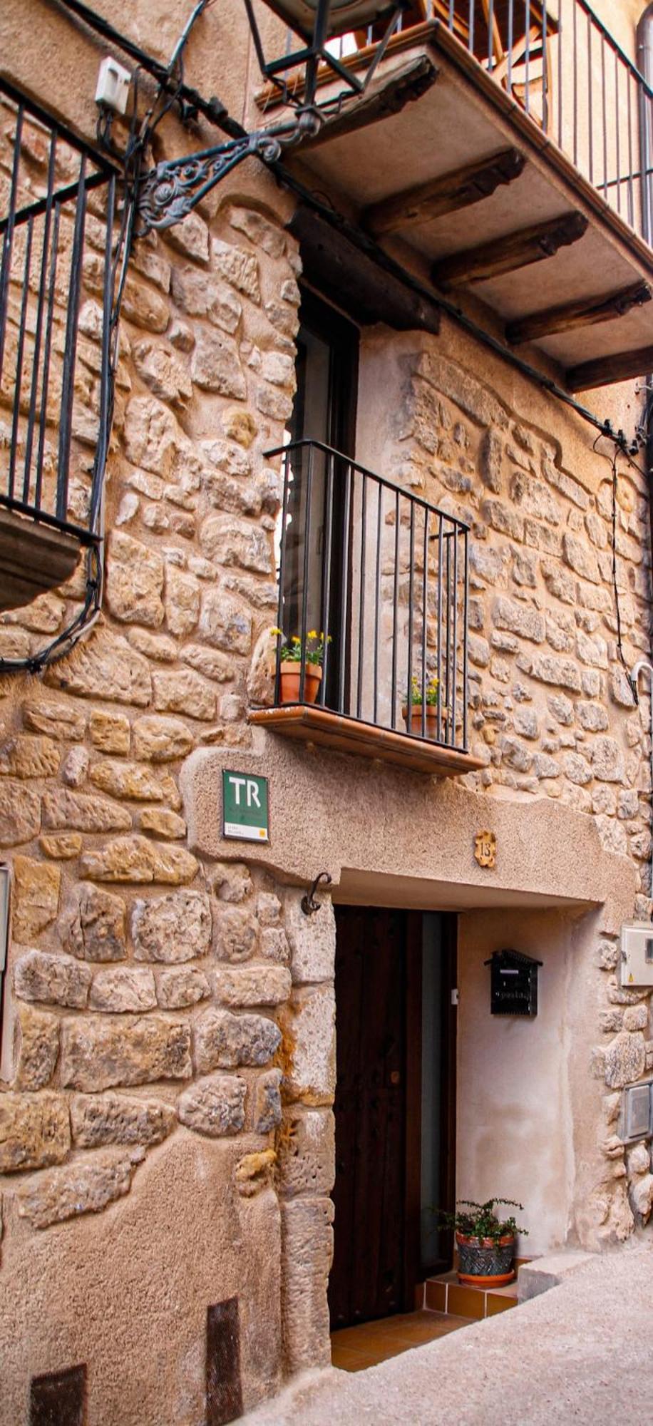 オルタ・ダ・サン・ジョアン La Casa Del Castellヴィラ エクステリア 写真